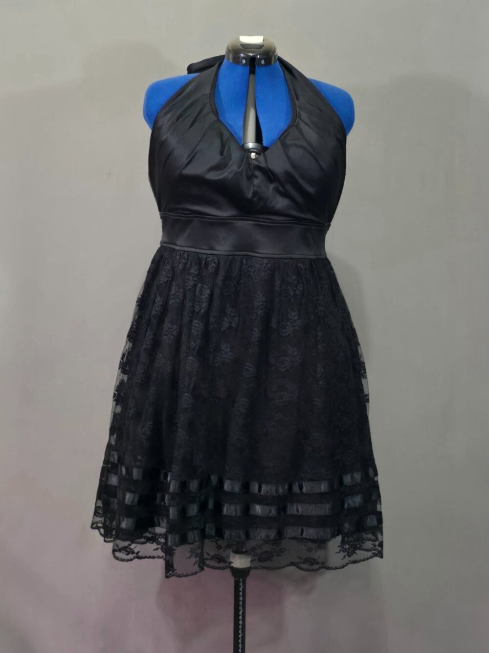 Torrid Black Lace Halter Dress Women's 22 Plus Gothic A-Line Party